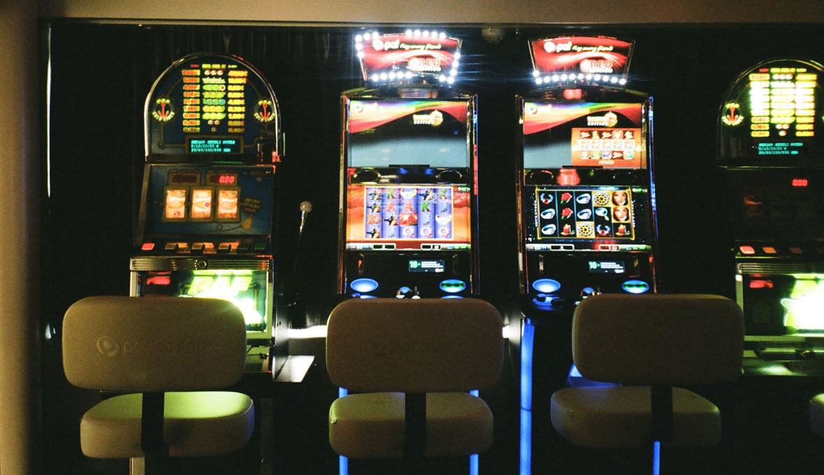 Indoor Casino Magic: Explore Slot Marvels with Credit Deposits